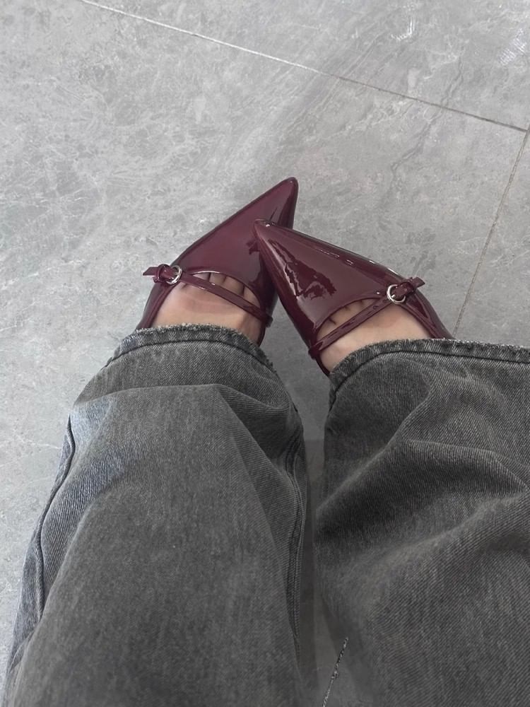 Heel Stiletto Low Buckle Pumps