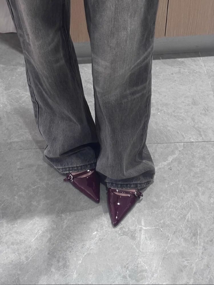 Heel Stiletto Low Buckle Pumps