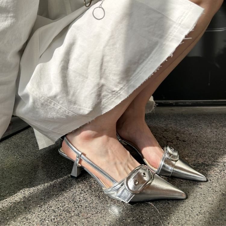 Kitten Heel Pointed Toe Plain Buckled Slingback Sandals