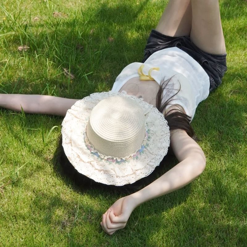 Applique Ruffle Hat Floral