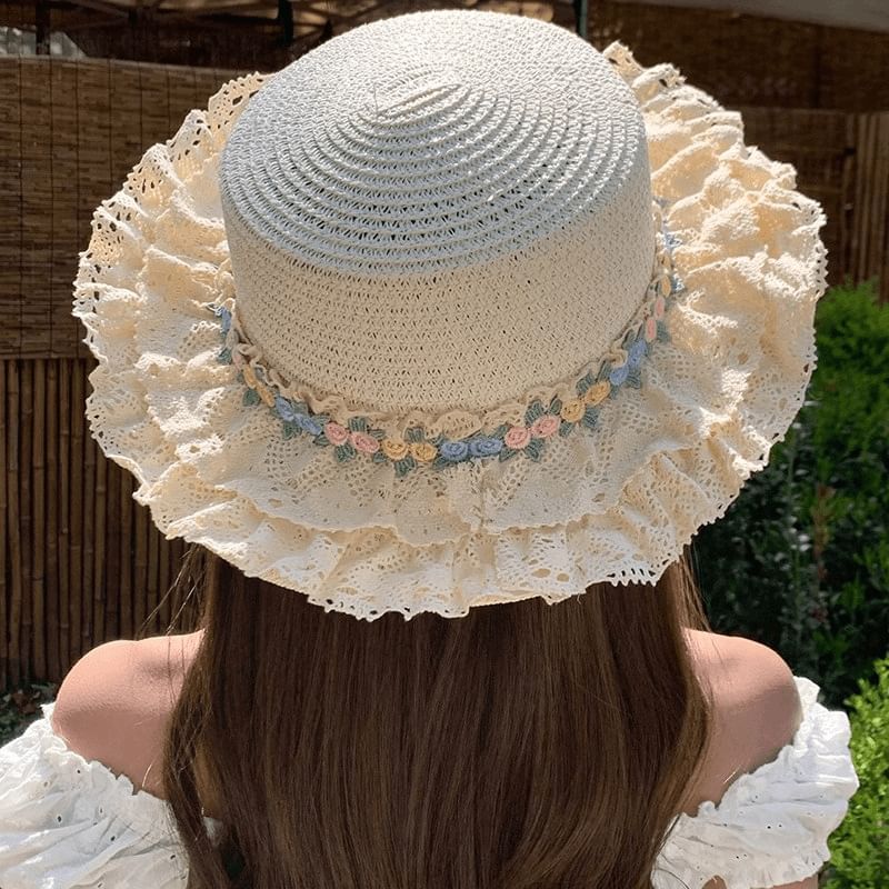 Applique Ruffle Hat Floral