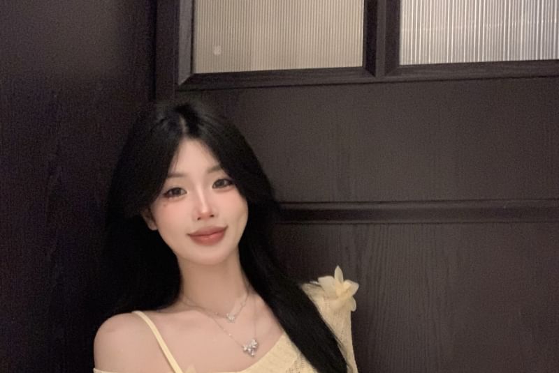 Mini Flower Dress / Neck Long-Sleeve V Sheath Knit Slip Accent