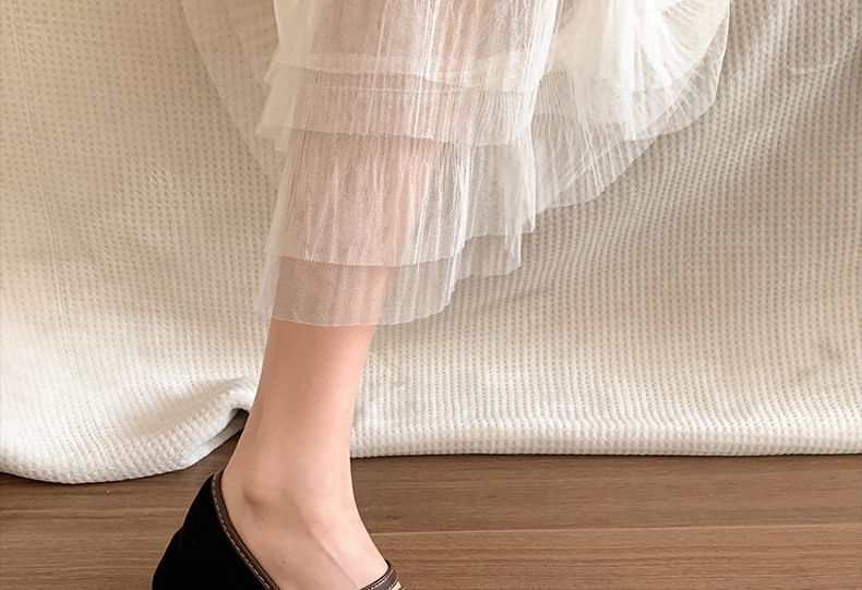 Square Contrast Mary Jane Heel Toe Trim Chunky Pumps