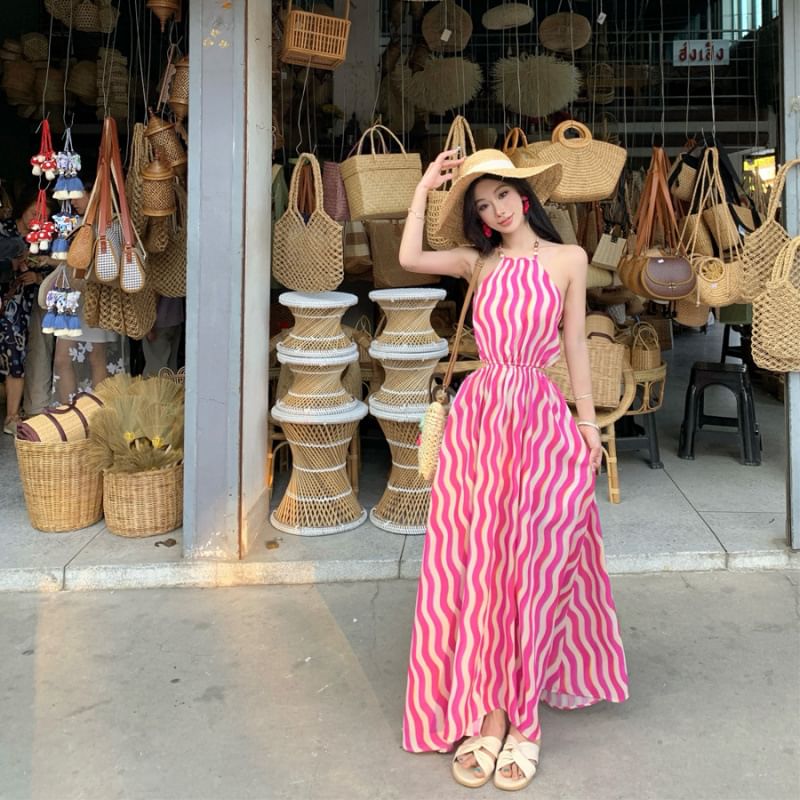 Dress Wave Maxi Halter Sleeveless Neck A-Line Striped