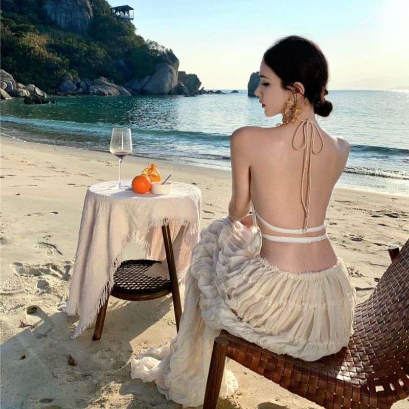 Maxi Cami Crop Set: Halter Plain A-Line + Top Rise High Skirt Neck