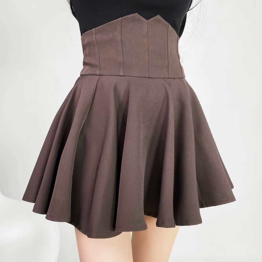 Pleated High-Rise Mini A-Line Skirt in Plain Design
