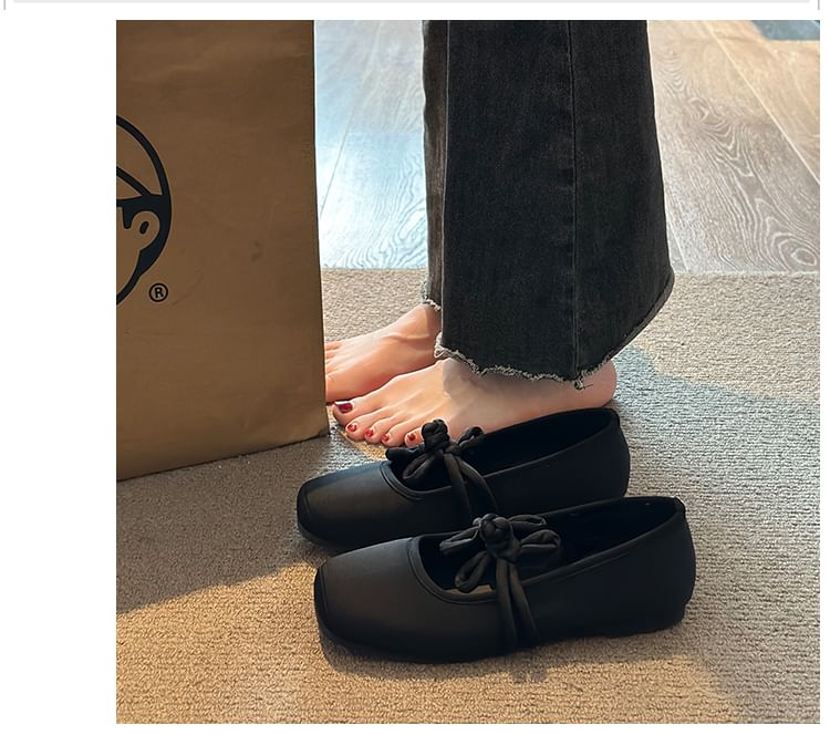 Flats Mary Plain Toe Buttoned Frog Jane Square