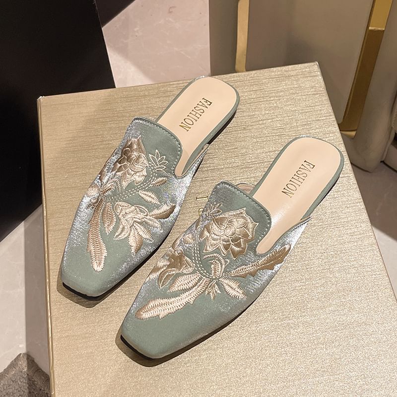 Embroidered Toe Floral Square Flat Mules
