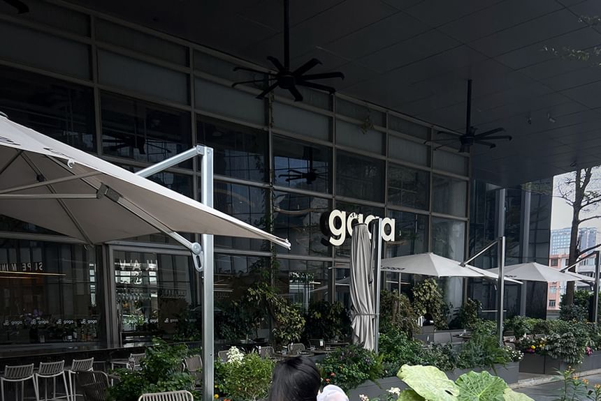 Puff-Sleeve / Cami A-Line Blouse Tie-Neck Rise Skirt Mini High Set Top Plain