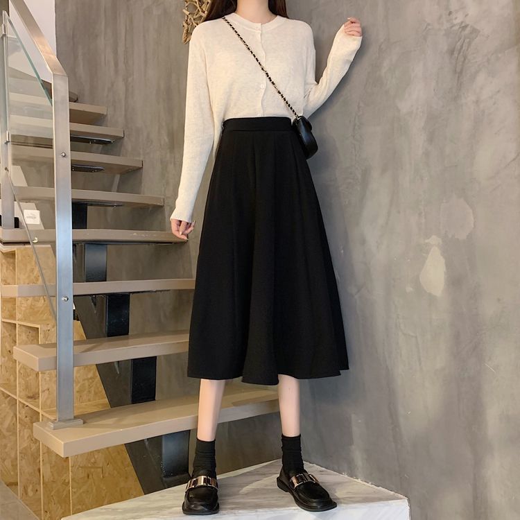 Sleek Midi Flared Skirt with High-Rise Silhouette