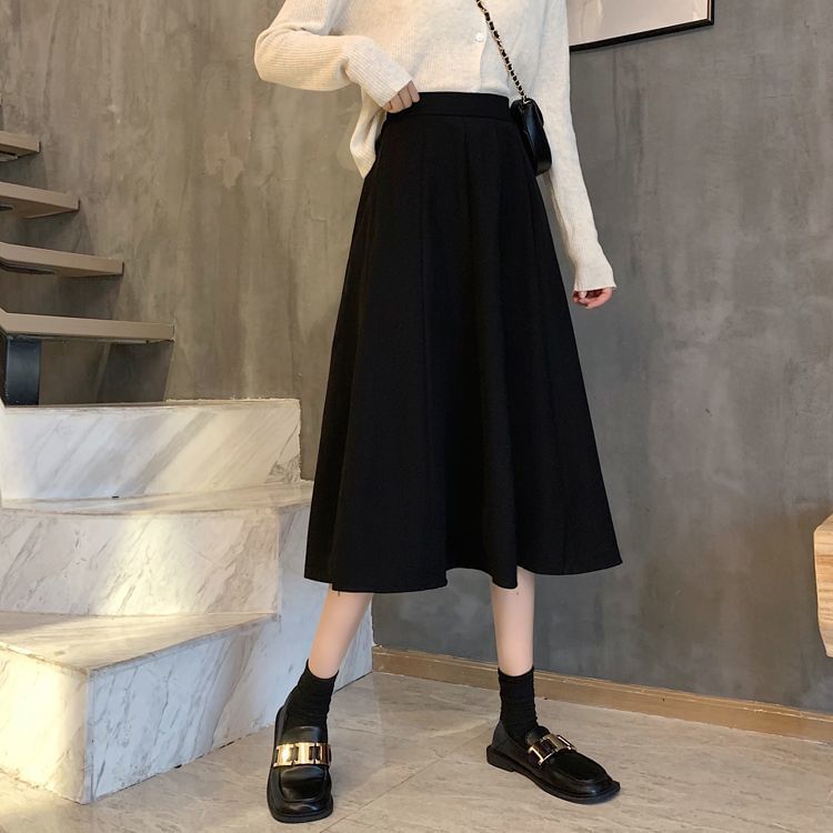 Sleek Midi Flared Skirt with High-Rise Silhouette