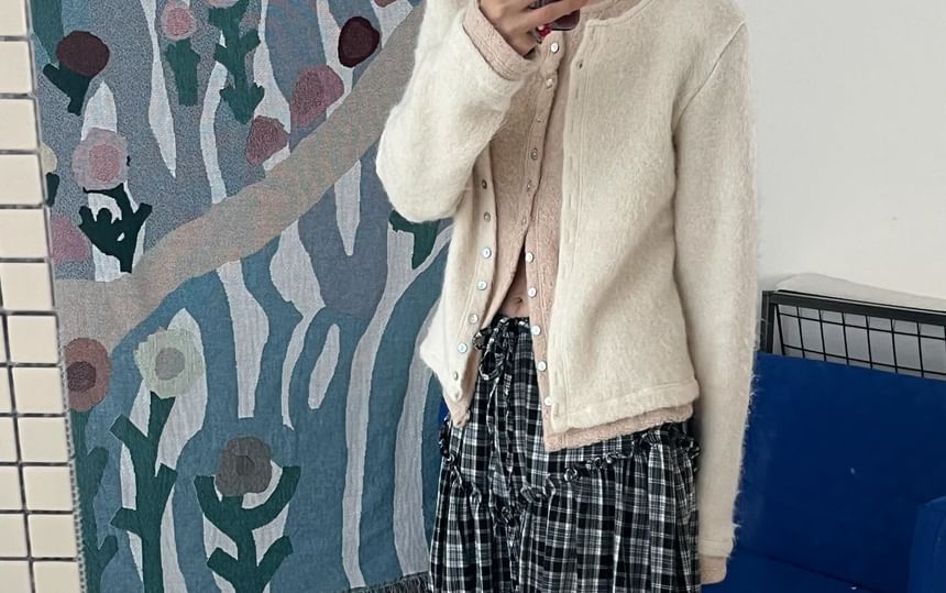 Tiered Midi Skirt with Plaid Pattern and High-Rise Fit