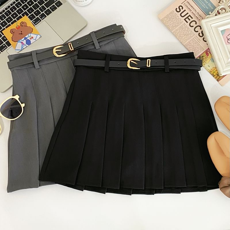 Pleated Mini Flared Skirt with Belt and High Waist