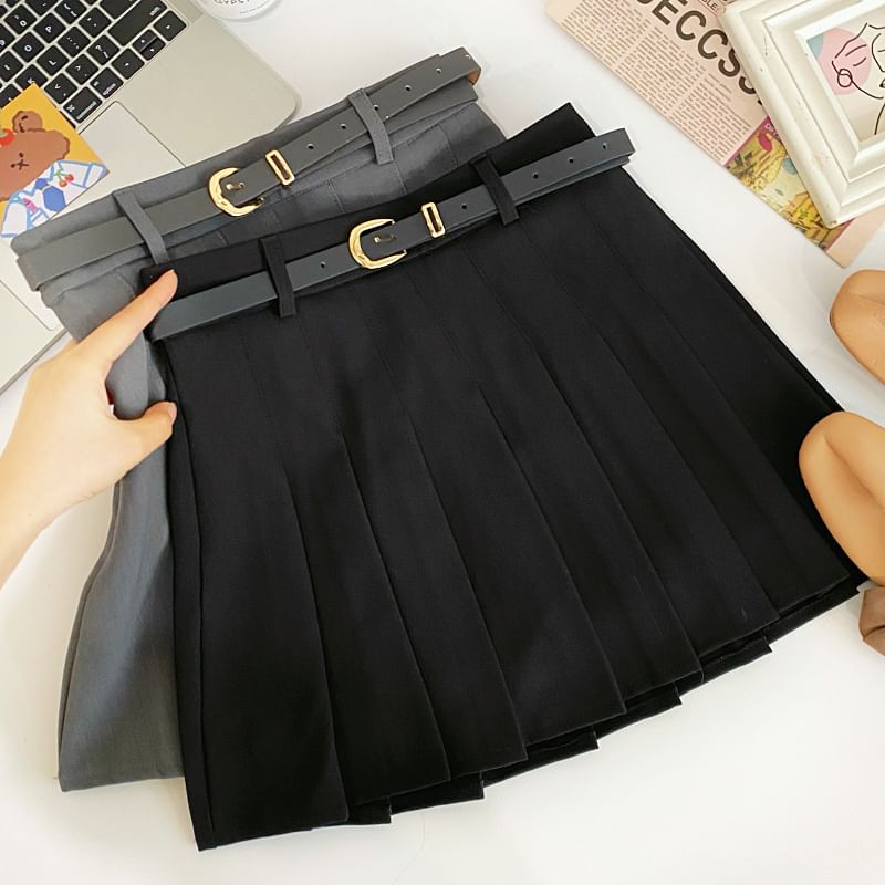 Pleated Mini Flared Skirt with Belt and High Waist