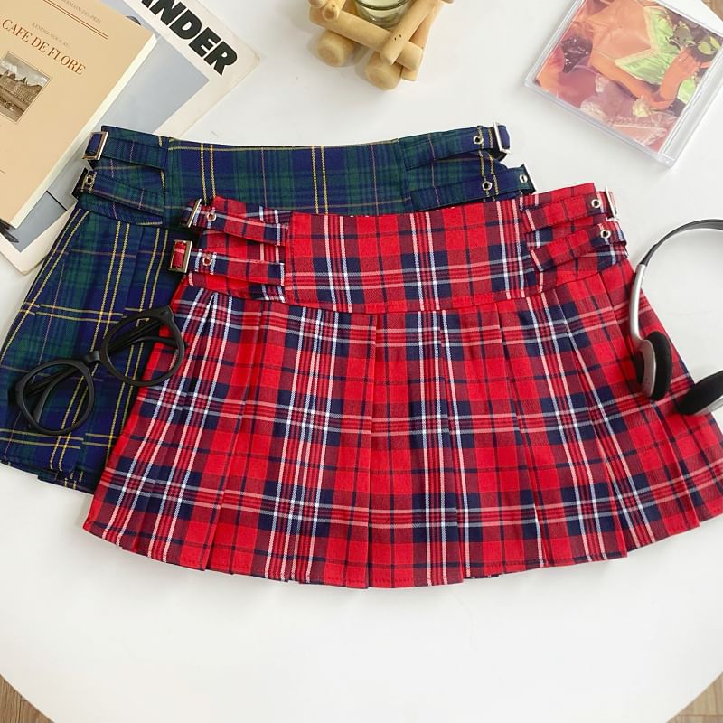 Plaid Pleated Mini Flared Skirt with Buckle and High Waist
