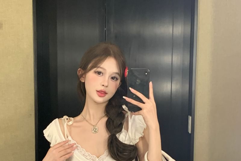 Cap-Sleeve Ruffle Scoop Lace Cami Neck Trim Tee Plain Cropped V-Neck Top /