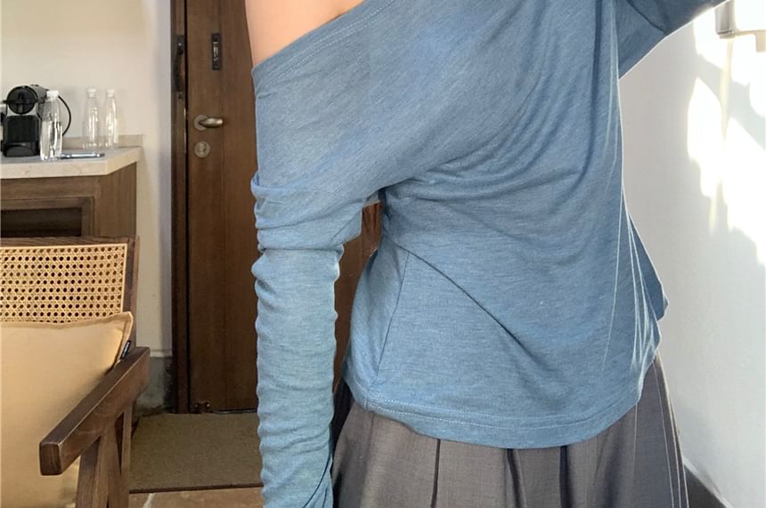 Tone T-Shirt Cold-Shoulder Two-Piece Long-Sleeve Two Mock