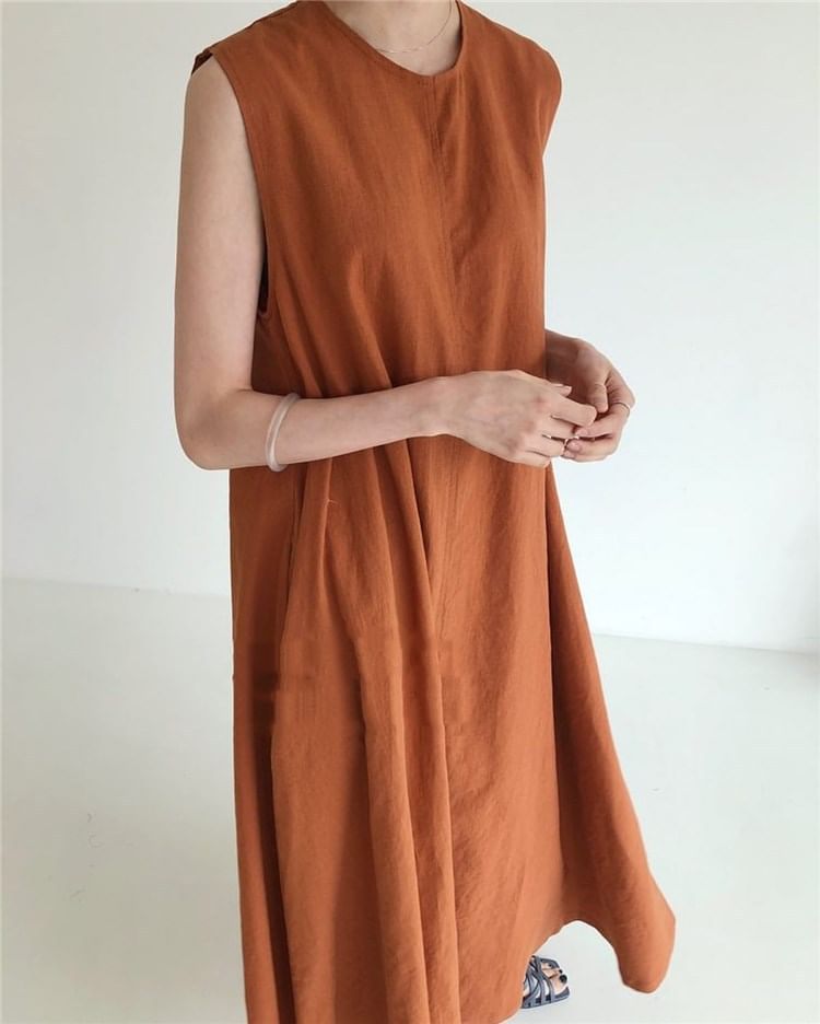 Crew Neck Sleeveless A-Line Maxi Dress