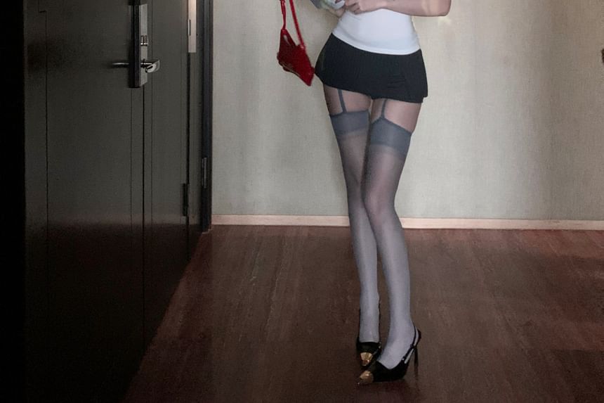 Short-Sleeve Skort Turtleneck High Slim Waist Mini Fit A-Line Striped Tee / Slit Plain