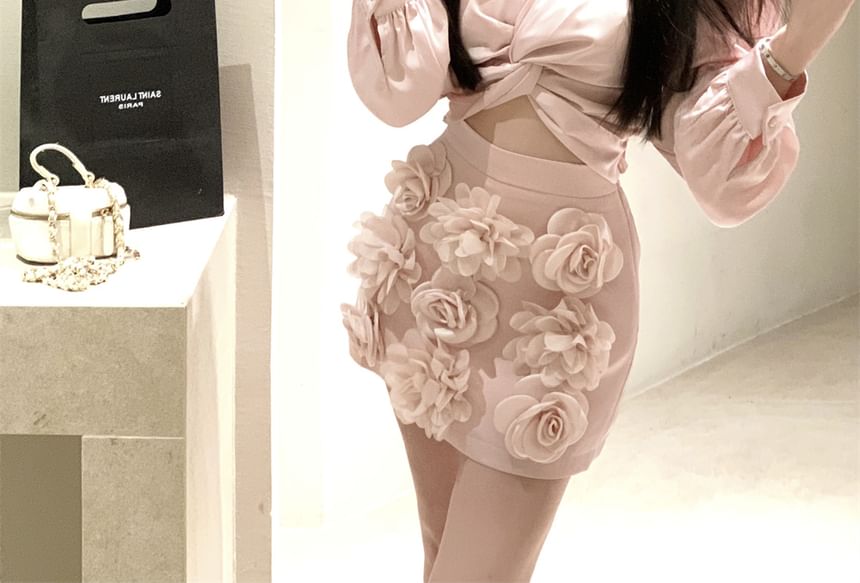 V-Neck Long Floral Sleeve Rise / High Crop Pencil Mini Applique Plain Skirt Ruched Blouse