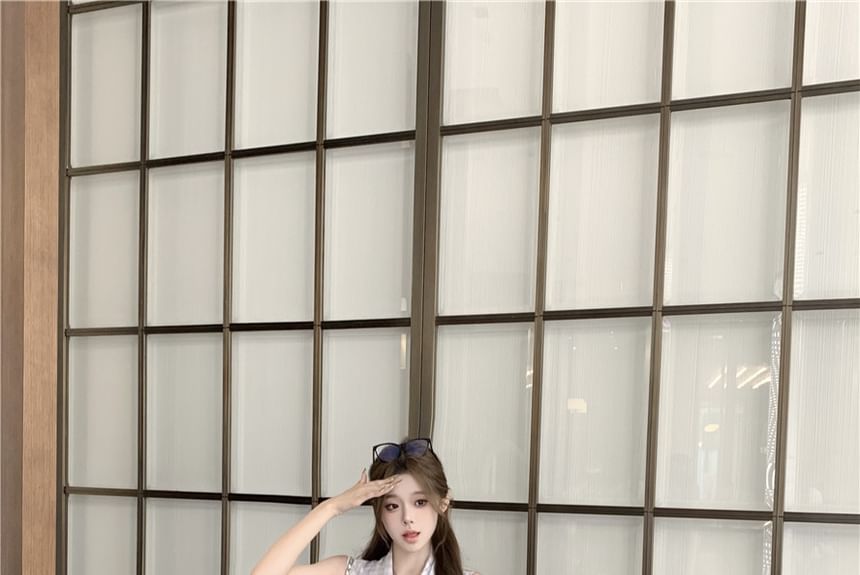 Dotted Ribbon Neck Sleeveless Top