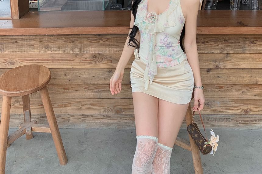 Skirt / Neck Print Top Crop Halter Mini