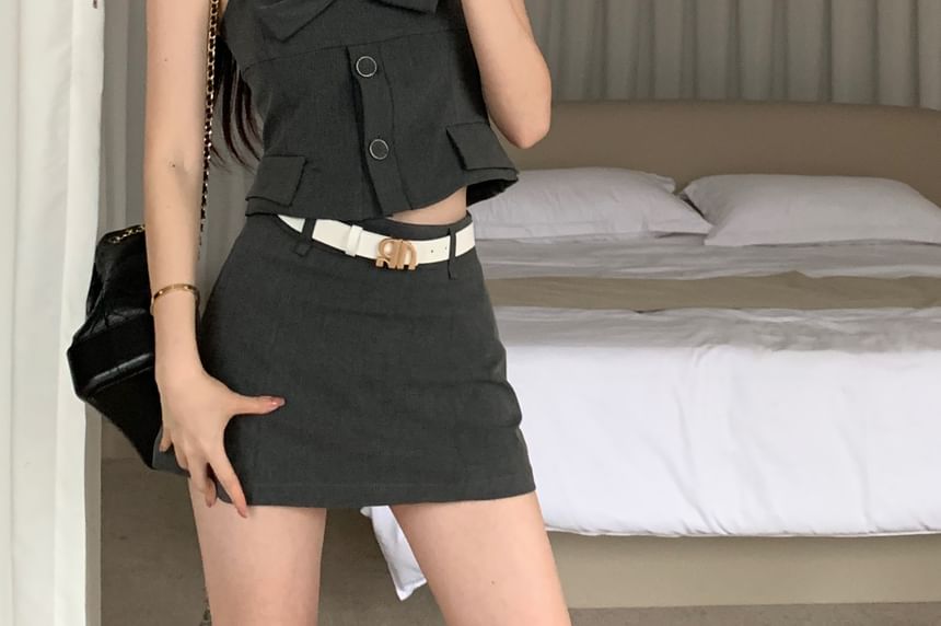 Plain Skirt / Button-Up Crop Camisole Shirt Pencil Sleeveless Mini Top