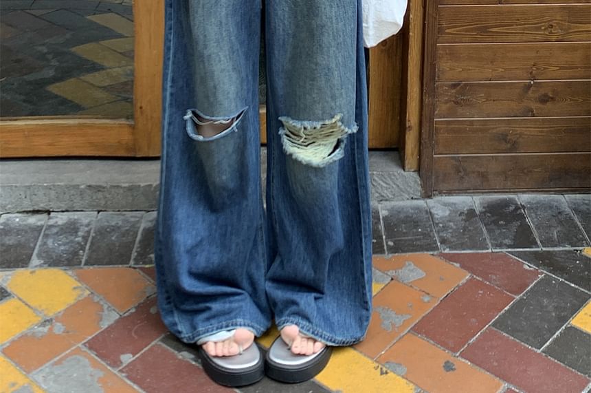 Ripped Waist Wide Jeans Washed Mid Leg