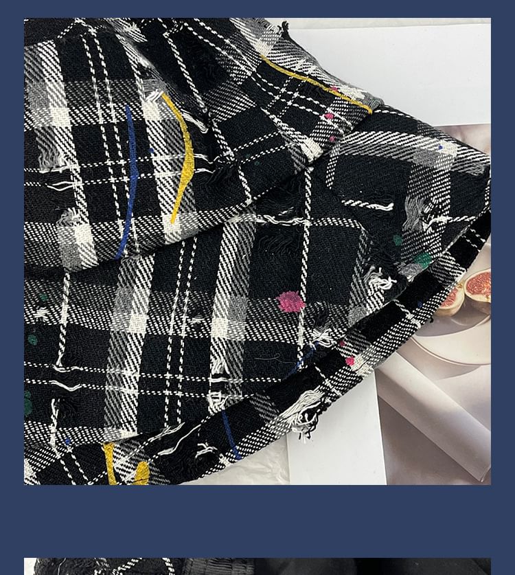 Bucket Hat Distressed Plaid