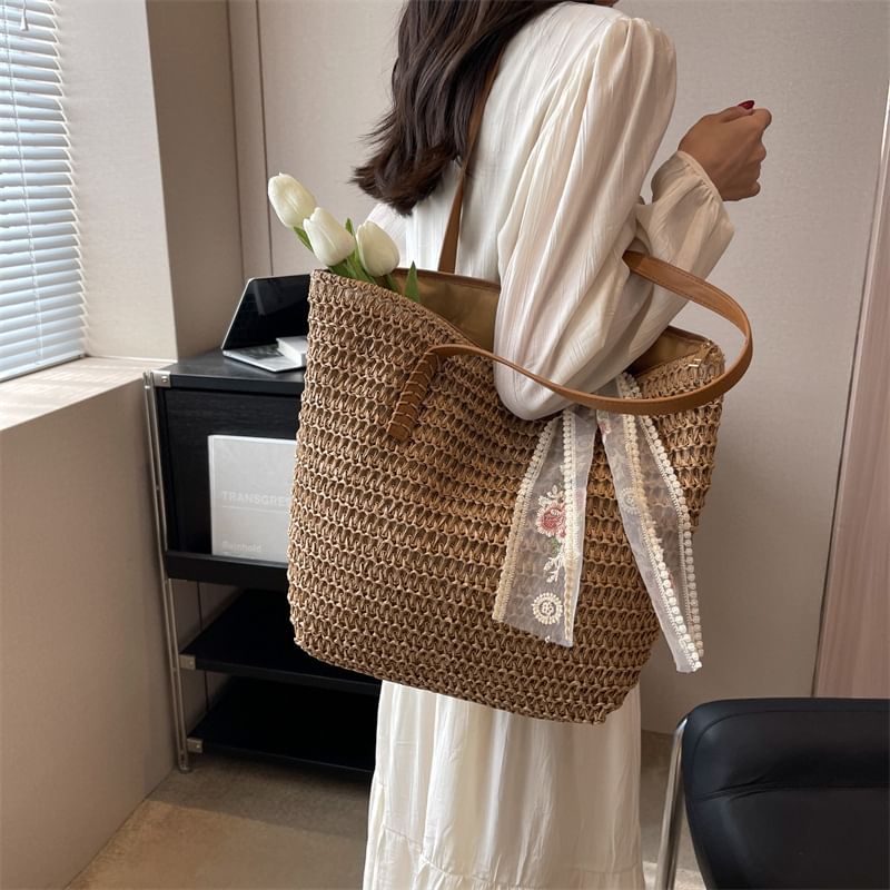 Straw + Set: Bag Scarf Tote