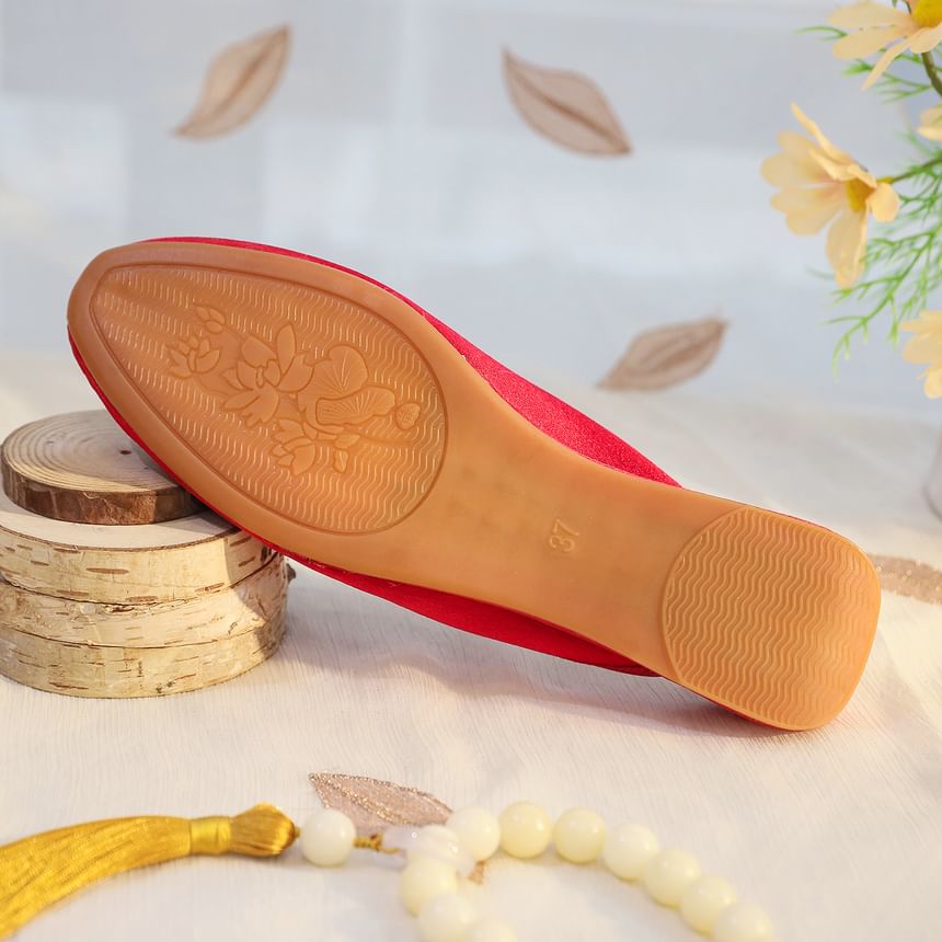 Faux Floral Pearl Embroidered Mules