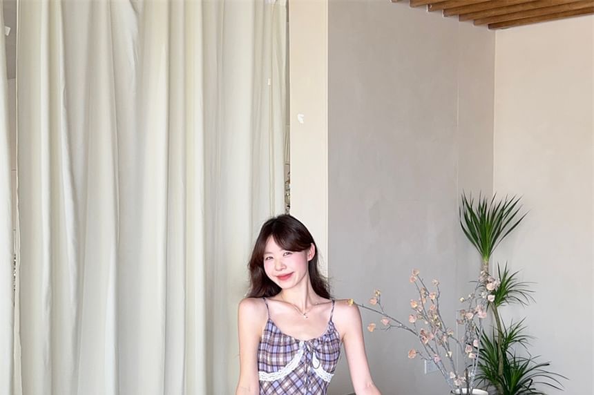 Plaid Maxi A-Line Dress with Scoop Neck and Plain Crop Cardigan