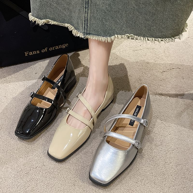 Square-Toe Low Heel Double Strap Sandals
