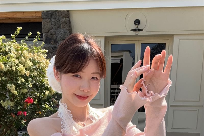 Halter Tee Long-Sleeve Two-Piece Panel Lace Slim Fit Mock