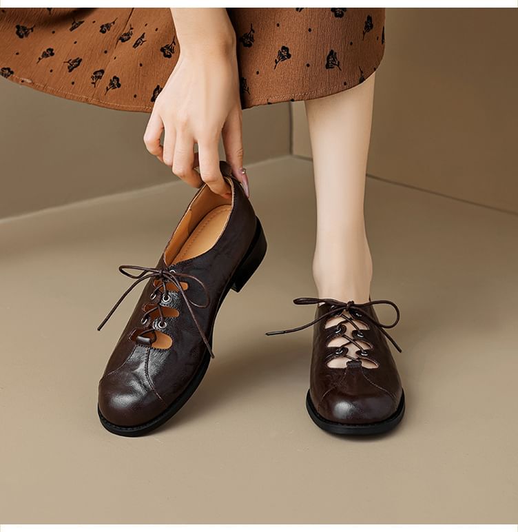 Faux Oxford Cutout Shoes Leather Lace-Up