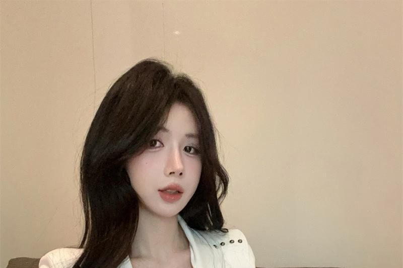 Fit Zip Plain T-Shirt Slim Turtleneck Short-Sleeve Studded