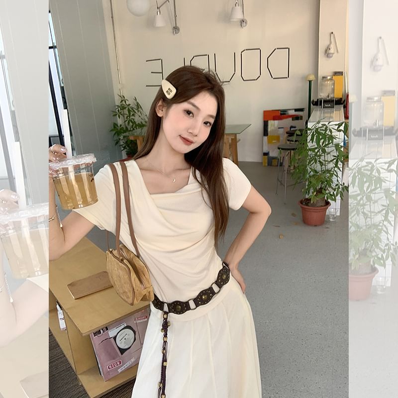 Slim Cowl Short-Sleeve Neck Ruched T-Shirt Fit Plain