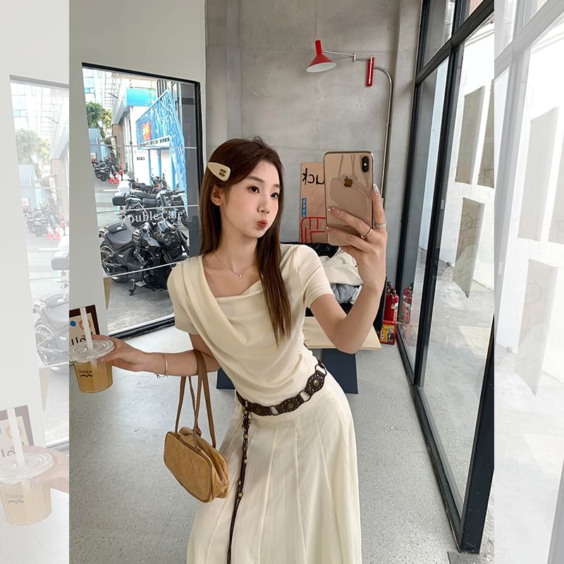 Plain Fit Neck Cowl Short-Sleeve T-Shirt Slim Ruched