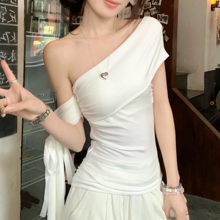 Short-Sleeve Slim Ruched Bow Off-Shoulder T-Shirt Fit Plain