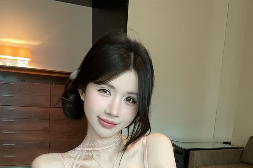 Padded Top Lace Cami Crop Floral