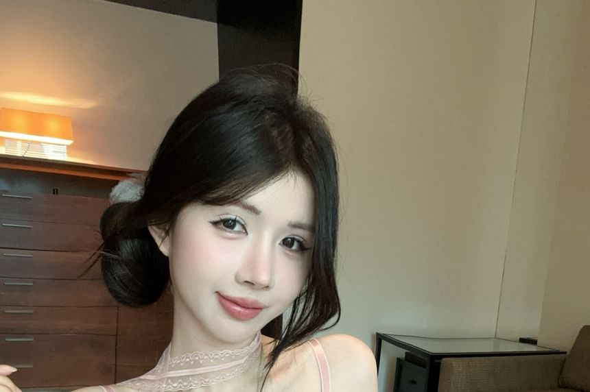 Padded Top Lace Cami Crop Floral