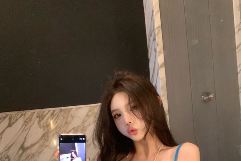 Bow Fit Crop Mesh Slim Top Cami