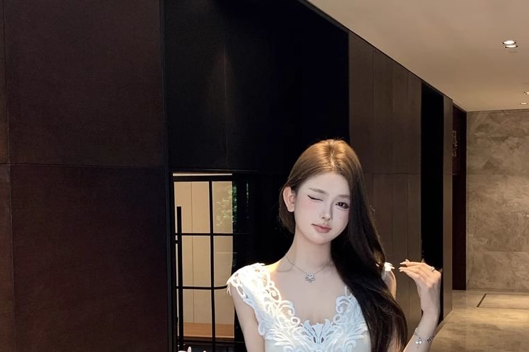 Panel Lace Mermaid Dress Maxi Sleeveless V-Neck