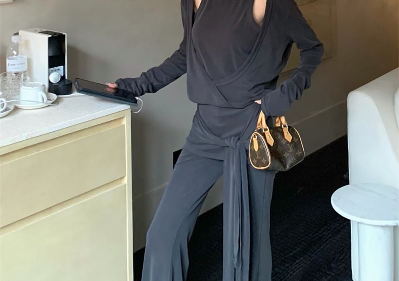 Waist Mock High Crew Flared Long-Sleeve / Neck Pants Two-Piece Plain T-Shirt