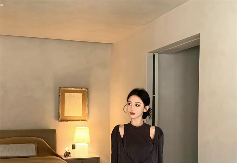 Waist Mock High Crew Flared Long-Sleeve / Neck Pants Two-Piece Plain T-Shirt