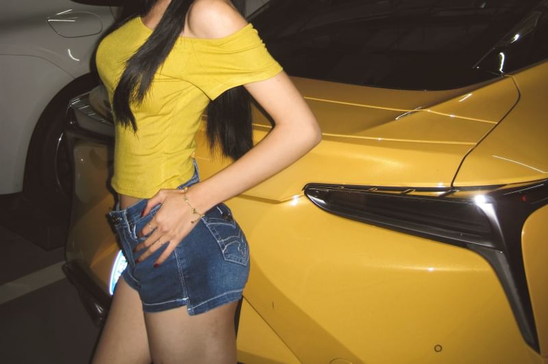 Cropped Tee Short-Sleeve One-Shoulder Plain