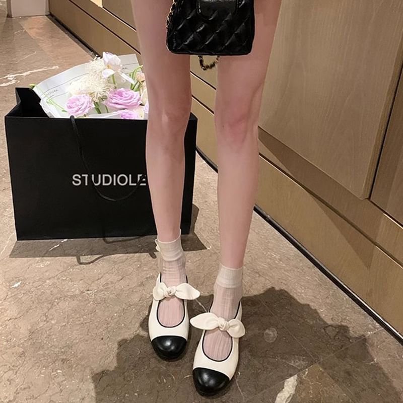 Faux Flats Ballet Tone Leather Two Bow