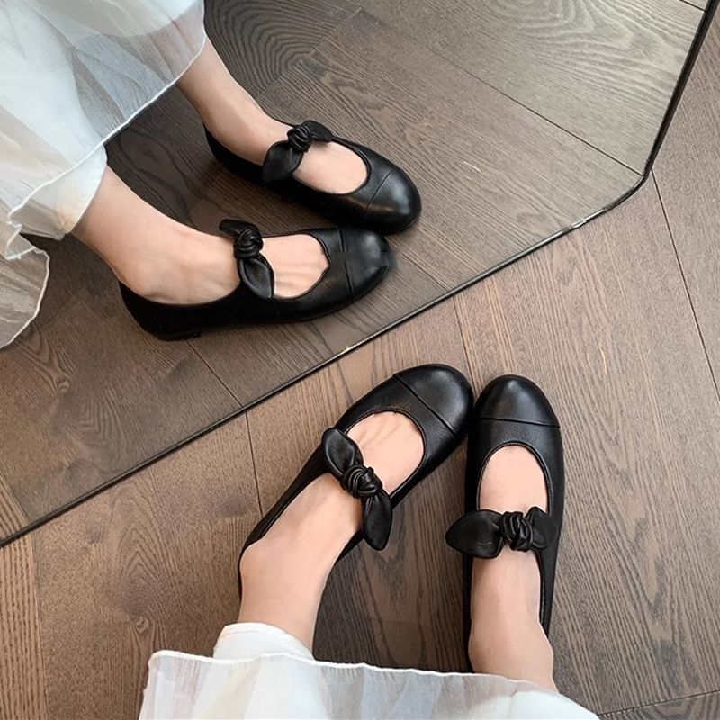 Faux Flats Ballet Tone Leather Two Bow
