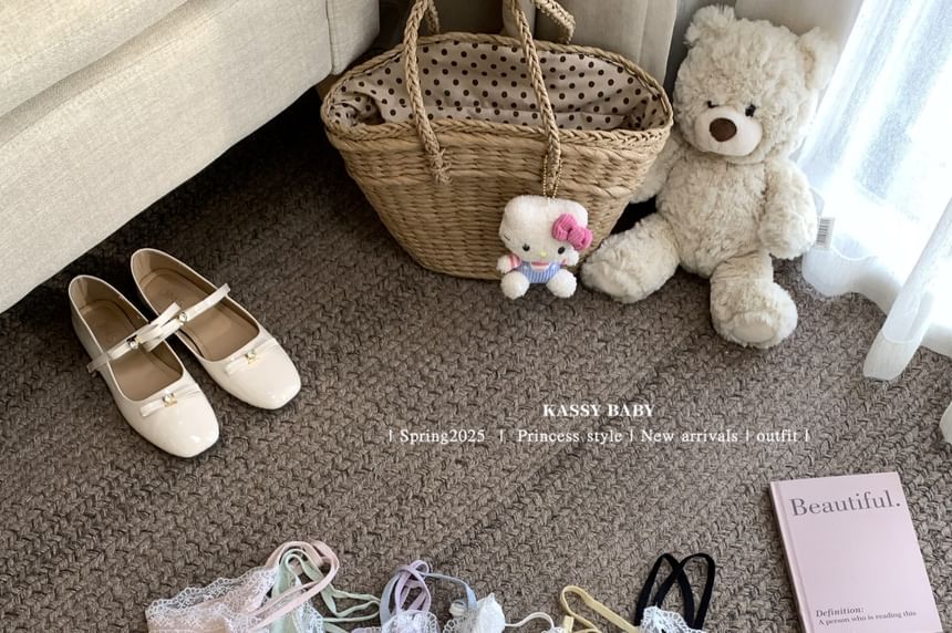 Round V-Neck Neck Cardigan Trim Top Set: Knit Plain Camisole Lace +