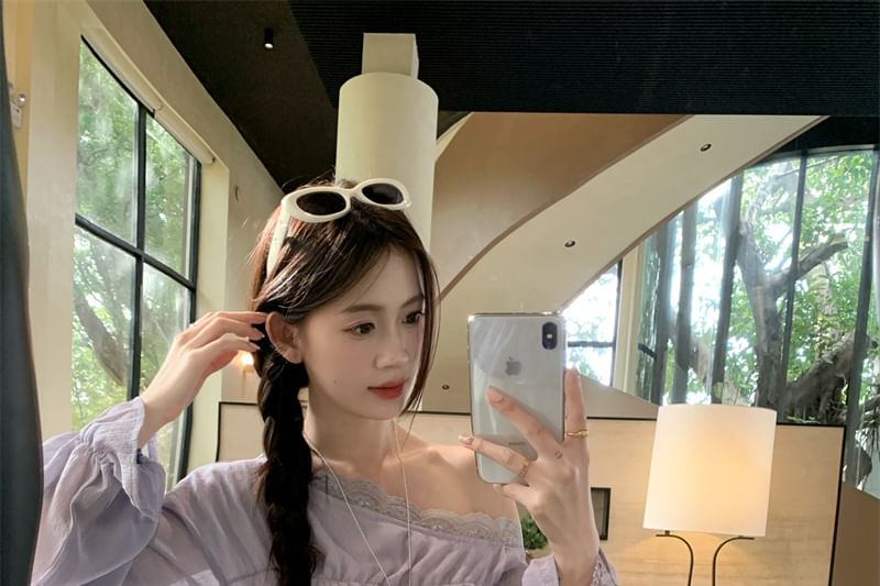 Lace One Panel Shoulder Plain Sleeve Blouse Trim Long